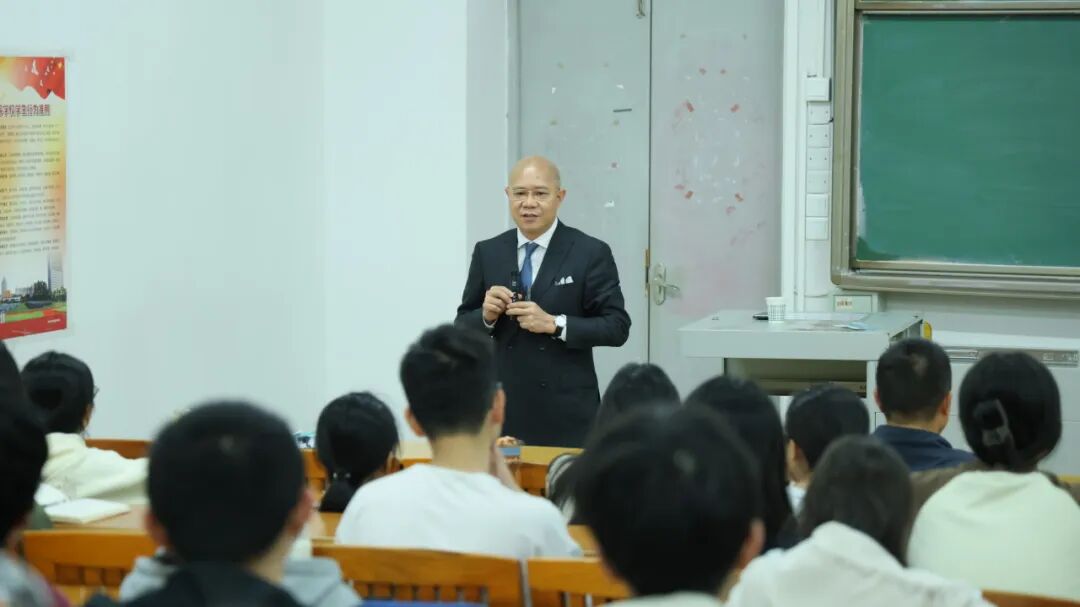 桥已建好，何必再摸着石头过河?(图12)