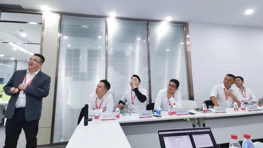 鹏城论道︱外面很冷，里面很热(图3)