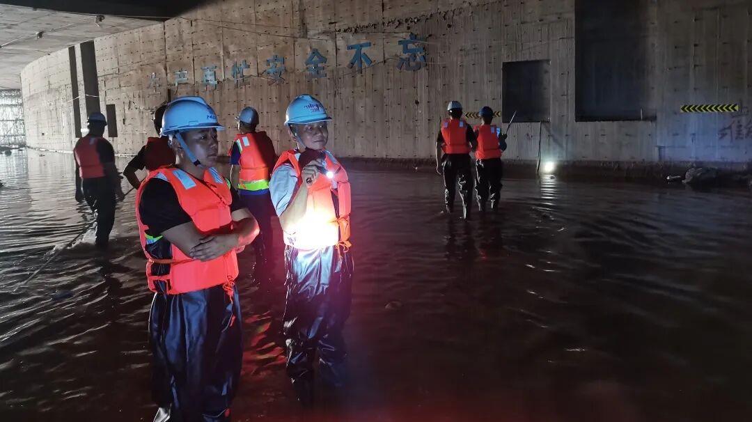 “汛”速出击(图2)