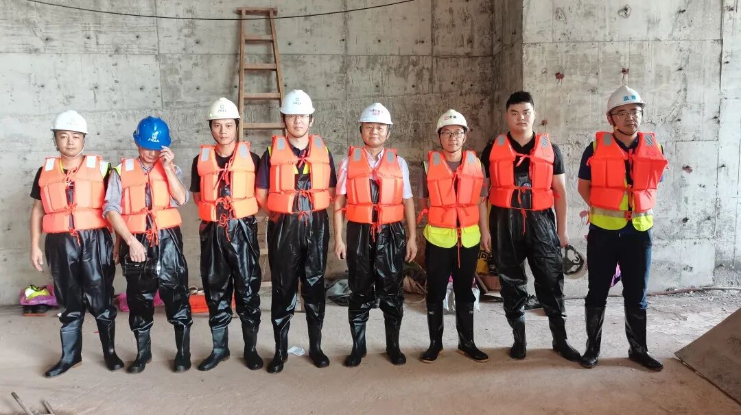 “汛”速出击(图1)