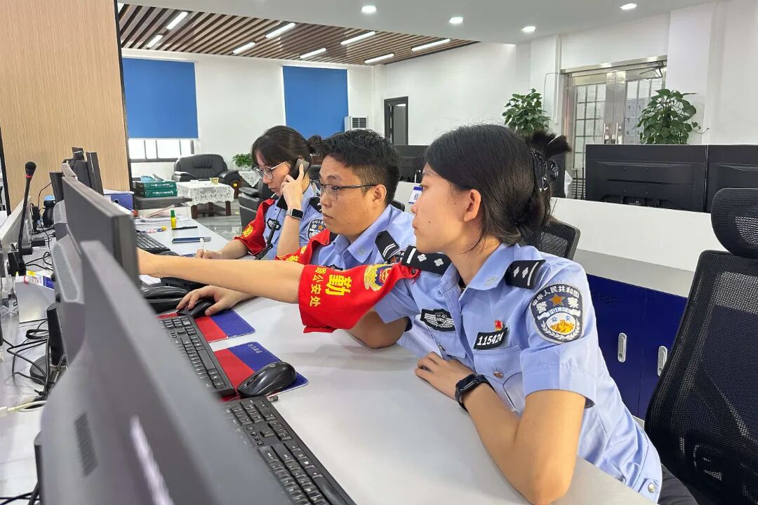 贵州贵阳：遗落7万元黄金饰品？他们用“快速警务”匹配“高铁速度”迅速拦截！
