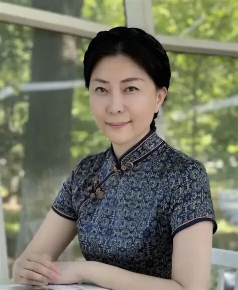 包岩（荣宝斋总经理、中华诗词学会副会长）_百度百科