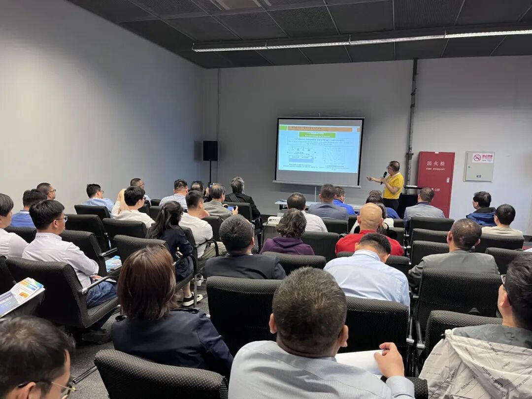 今晚必开生肖图特马