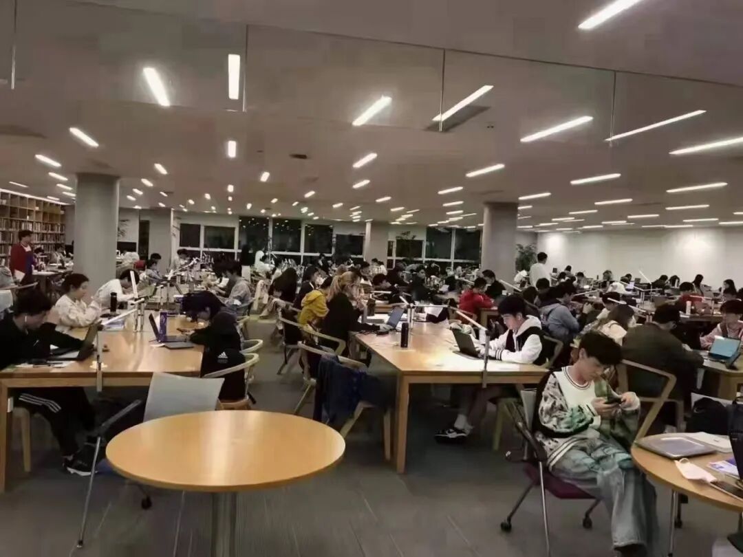 大学生活1.jpg