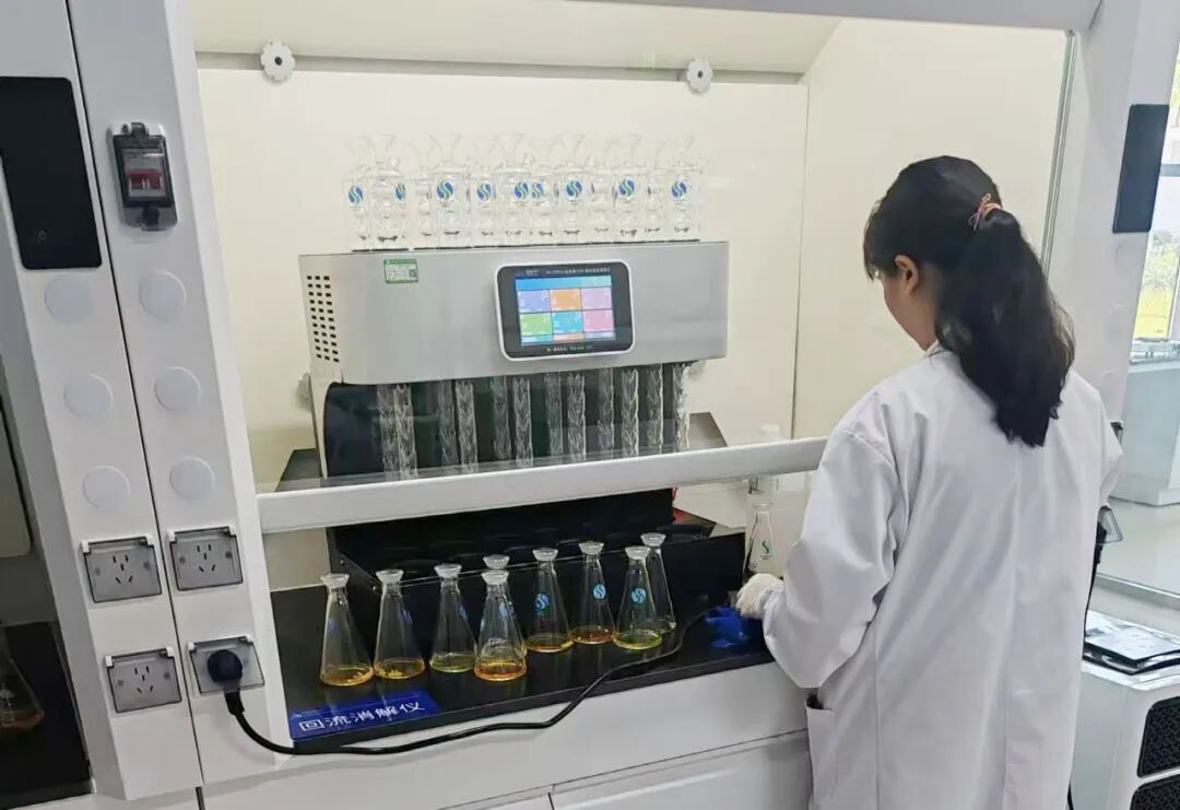 COD国标法回流消解实验里，锥形瓶到底该怎么“伺候