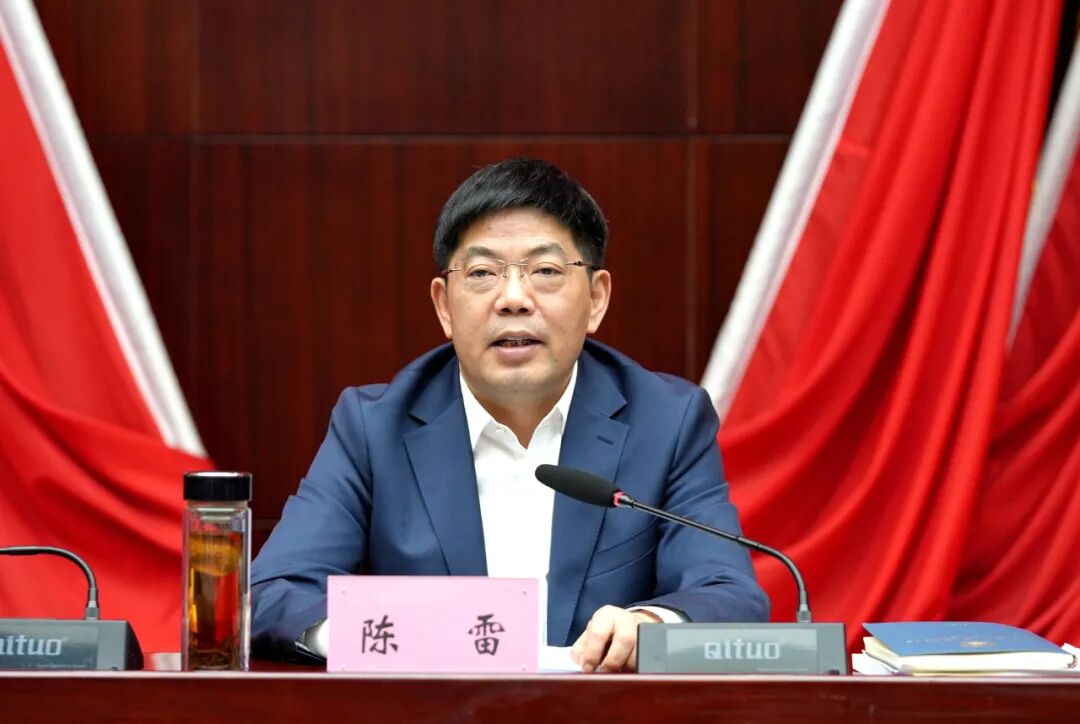 县委副书记,县长陈