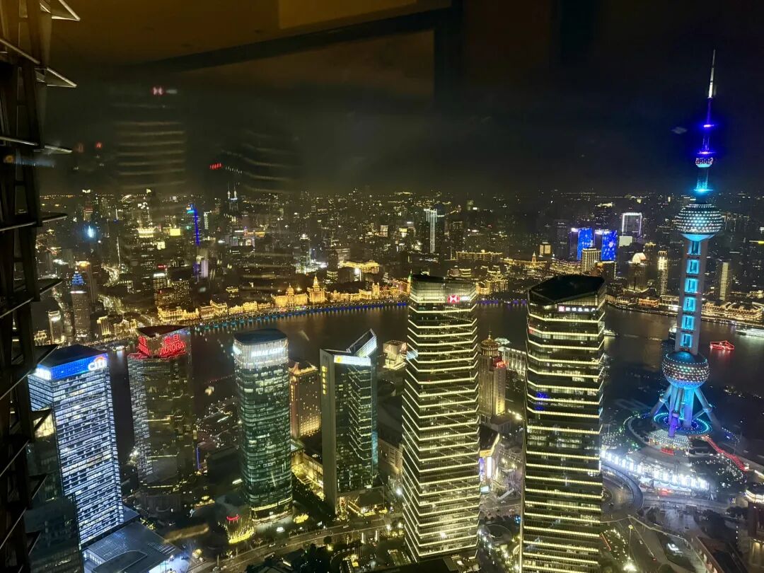 上海金茂君悦酒店套房体验 套房券锁定江景房 Privé预订享9折及消费额度