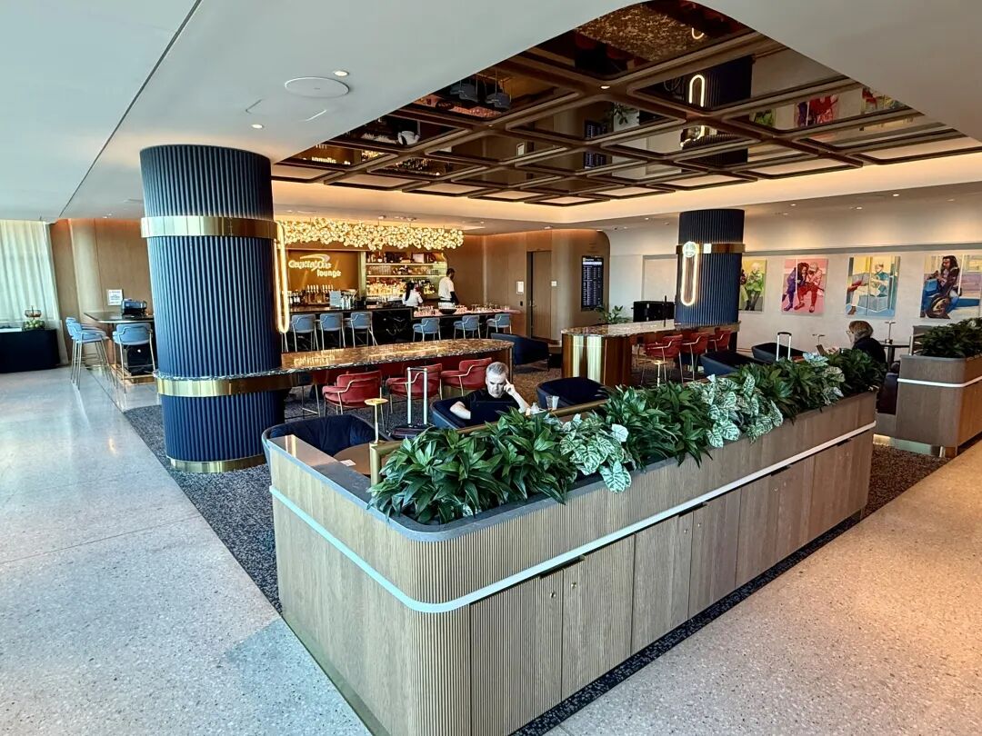 纽约机场休息室体验：Capital One两家旗舰馆探秘与Venture X权益