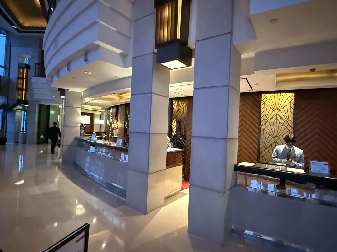 上海金茂君悦酒店套房体验 套房券锁定江景房 Privé预订享9折及消费额度