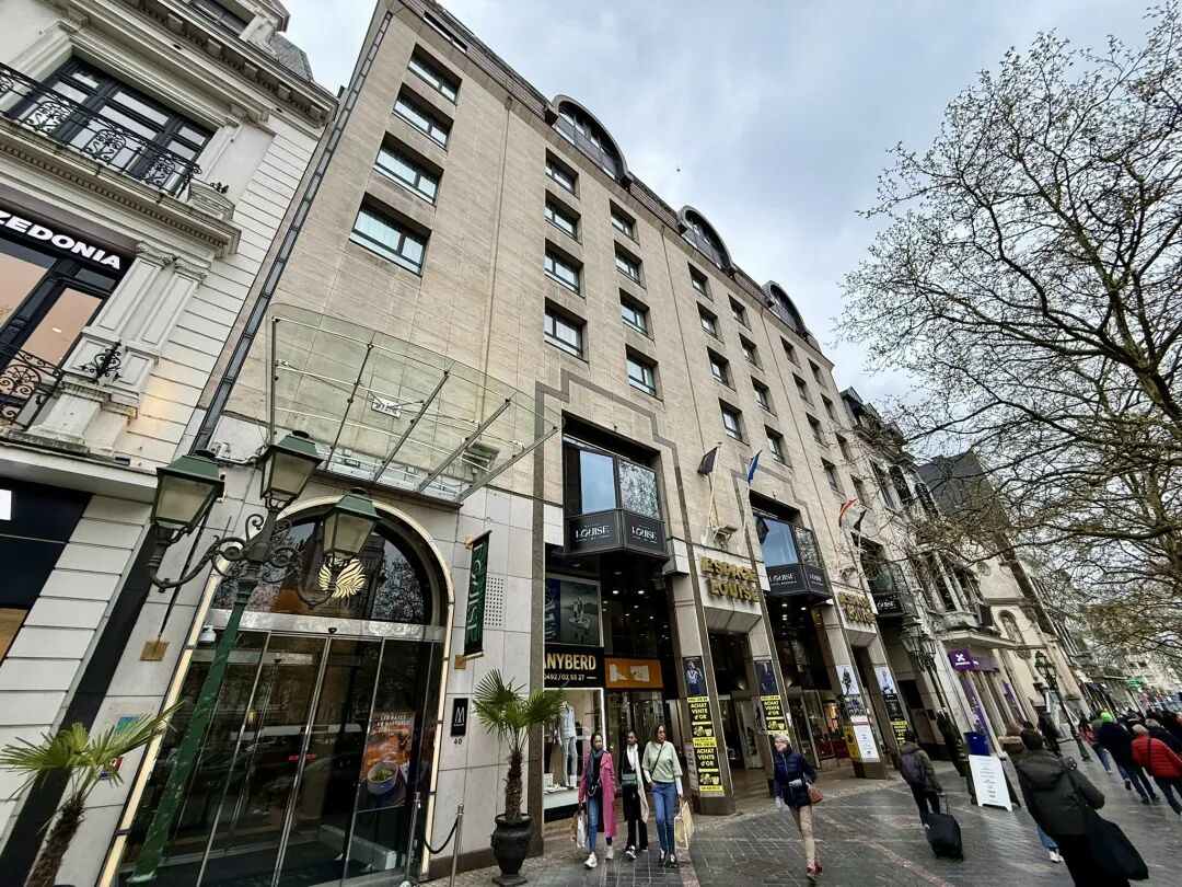 布鲁塞尔精品酒店双人入住攻略 信用卡报销体验与餐饮额度解析