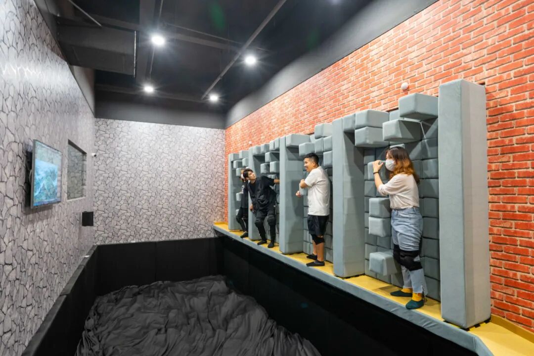 【番禺|疯狂的麦咭】新春福利大放送!明星同款闯关密室!