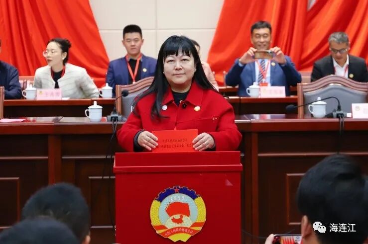 快讯！吴思斌当选县政协主席