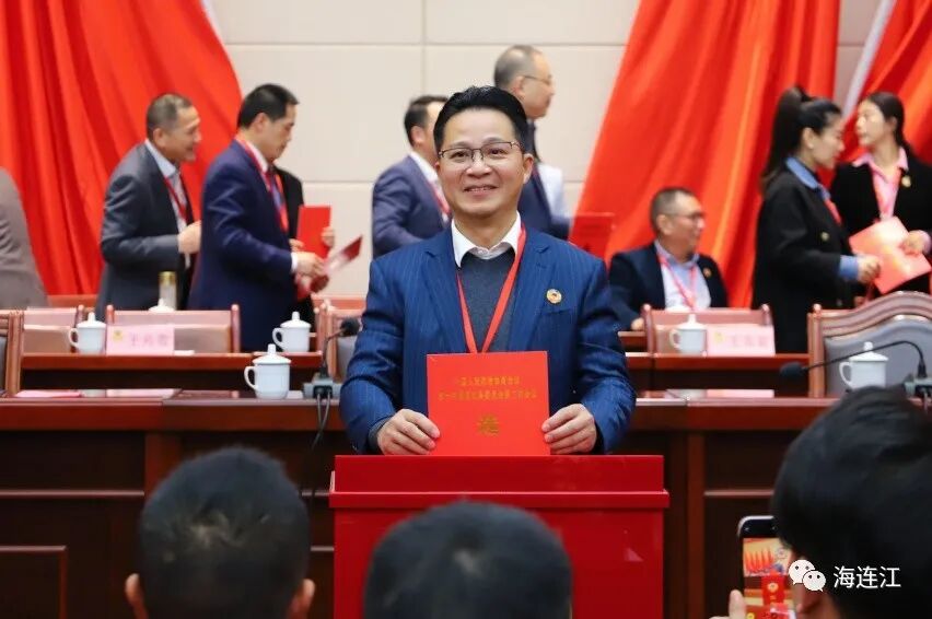 快讯！吴思斌当选县政协主席