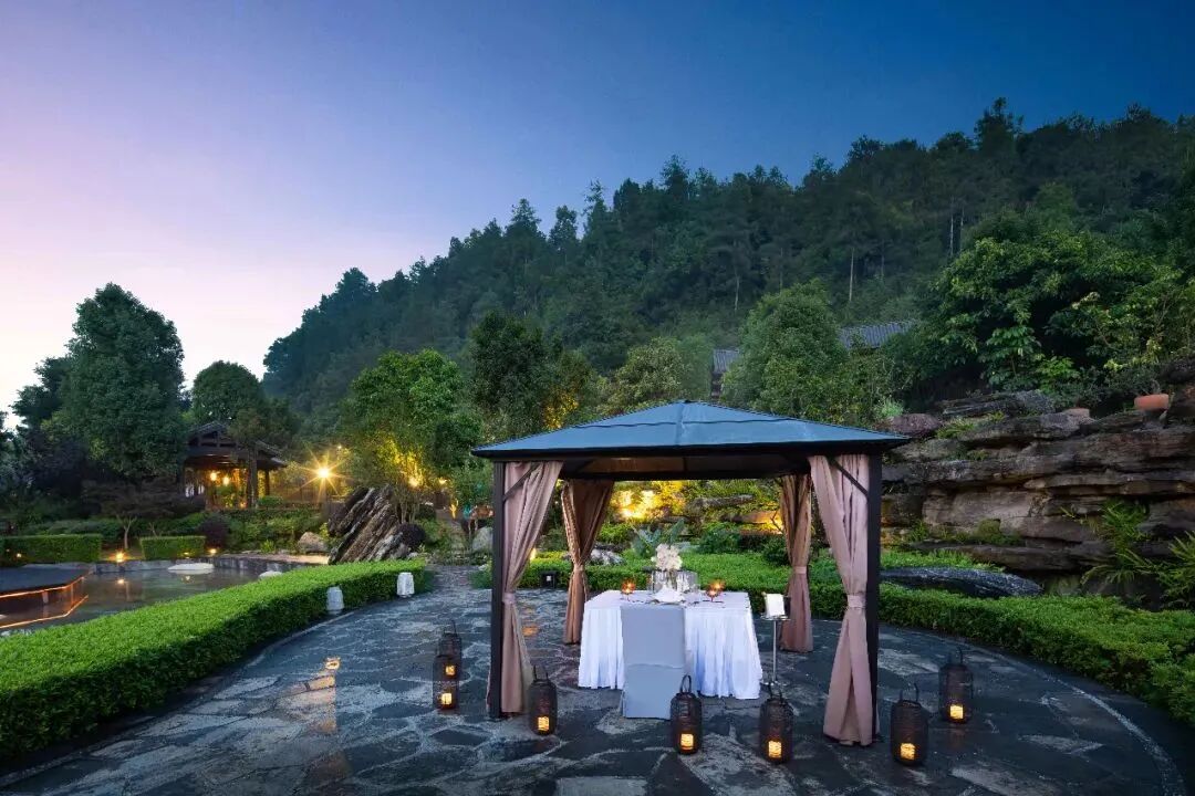 温泉之乡腾冲玛御谷悦榕庄悦享户外温泉泡池