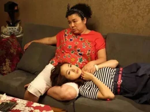 57岁“妈妈专业户”演员，自曝已交代后事