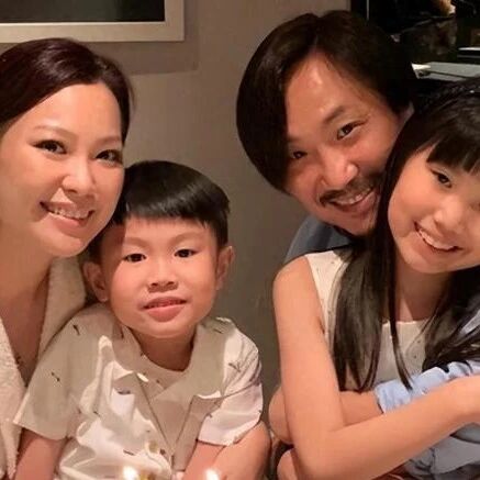 郑中基父亲透露儿子月付6位数赡养费!称余思敏没陪郑中基去美国戒酒