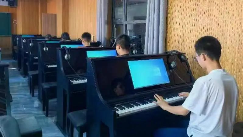 图片关键词