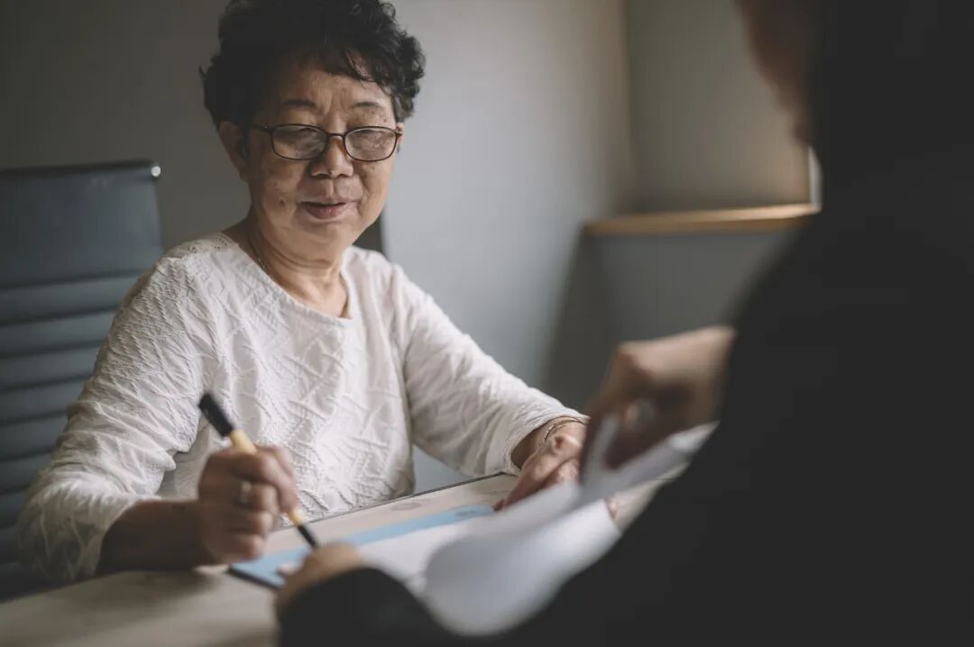 老人录视频遗嘱将房产留给儿女，为何被法院判定无效？关键在这→(图3)