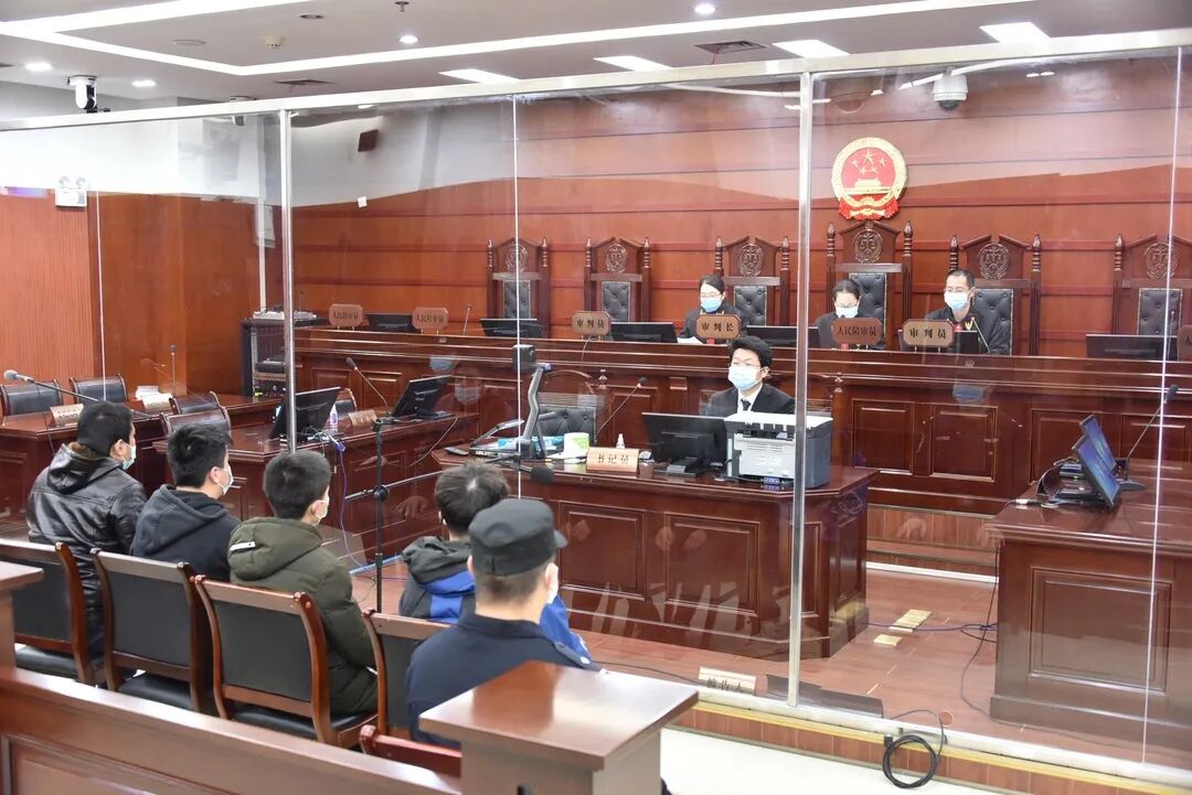 和平精英小号自助购买平台_和平精英高跳外挂购买_和平精英辅助购买平台