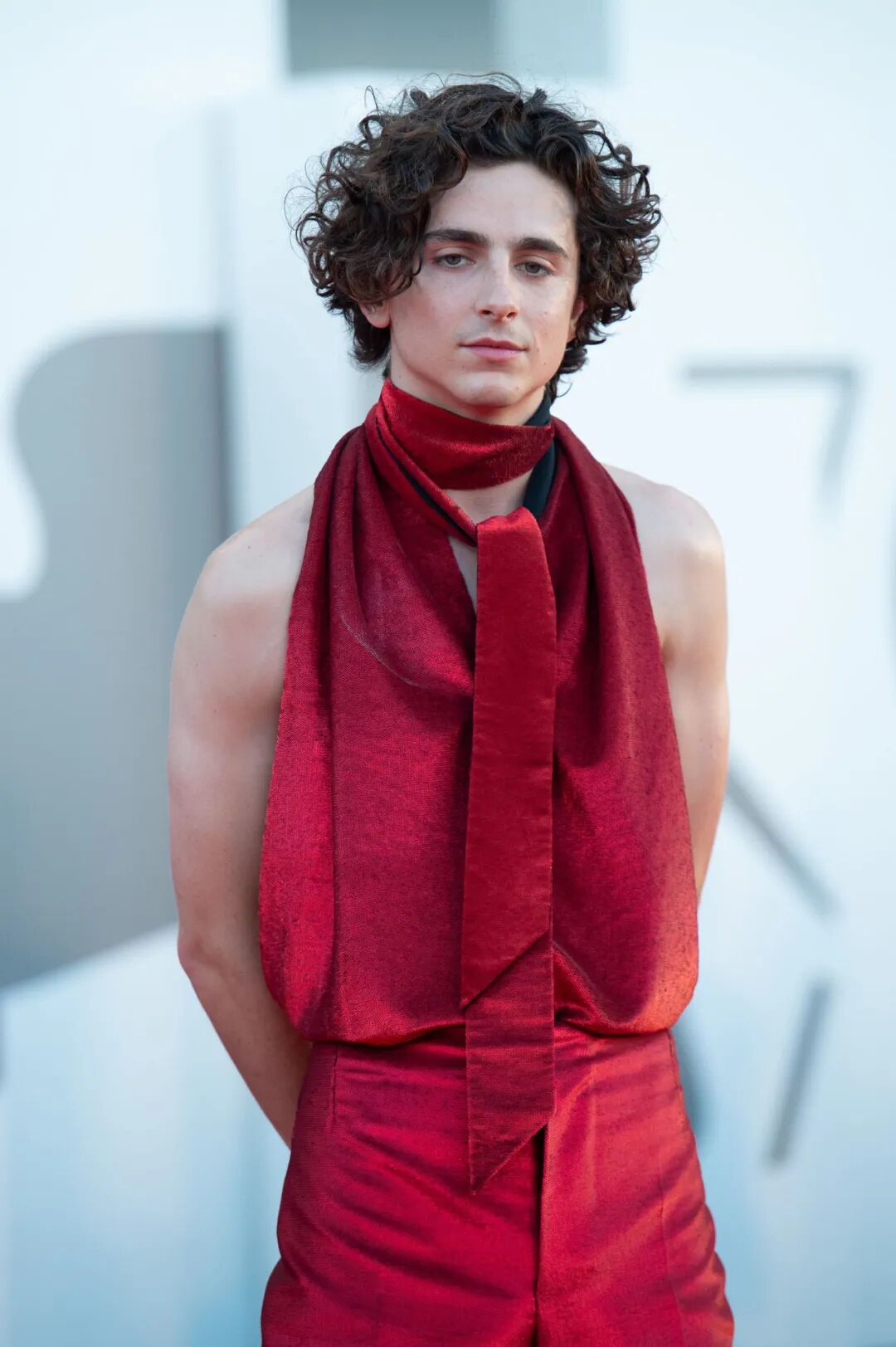 可以禁止穿黑西装的男星走红毯嘛?