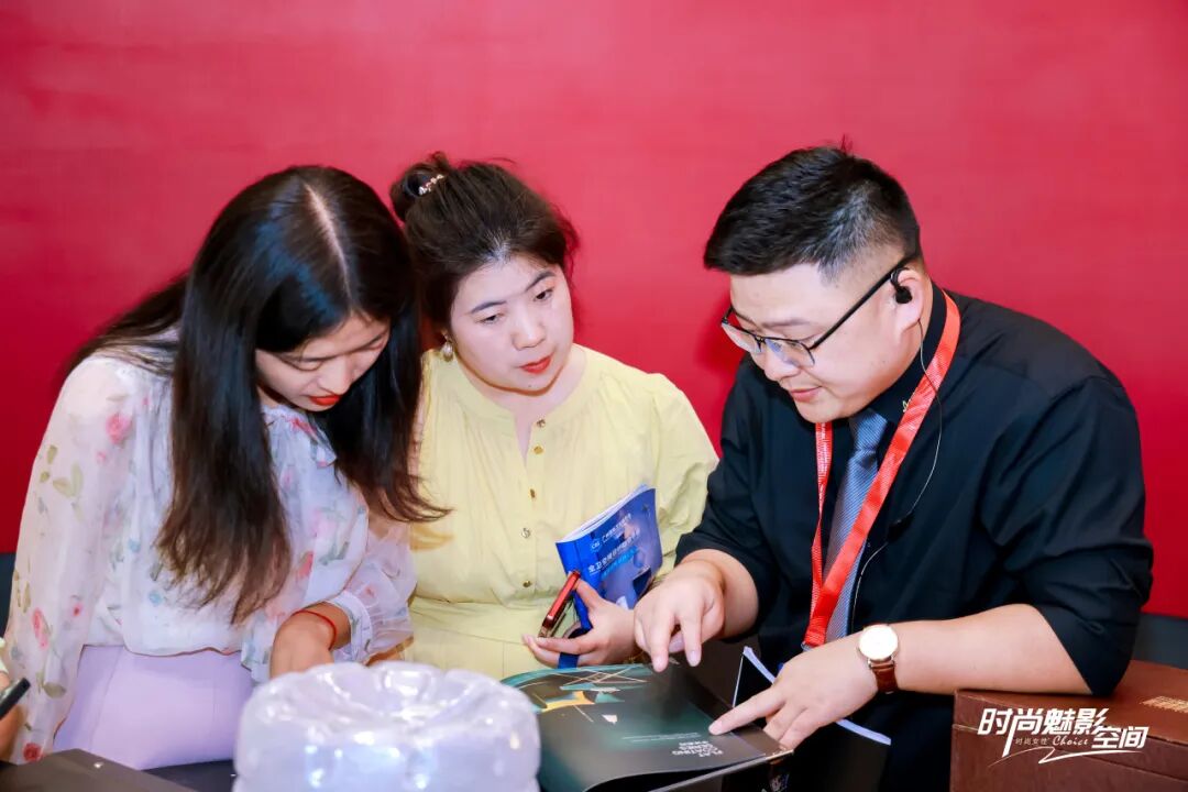 “重构时尚尺度 定义女性美学”乔瓦尼中国建博会创新之旅