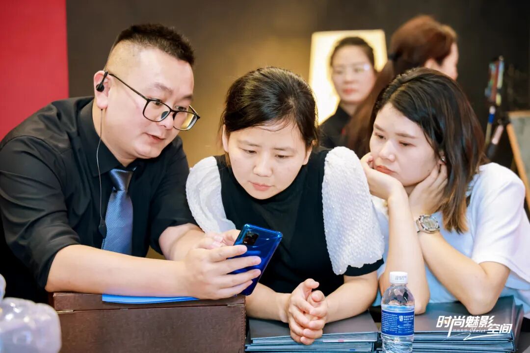 “重构时尚尺度 定义女性美学”乔瓦尼中国建博会创新之旅