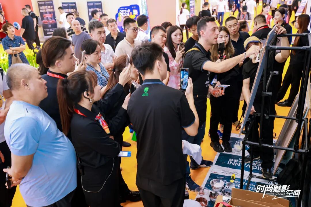 “重构时尚尺度 定义女性美学”乔瓦尼中国建博会创新之旅