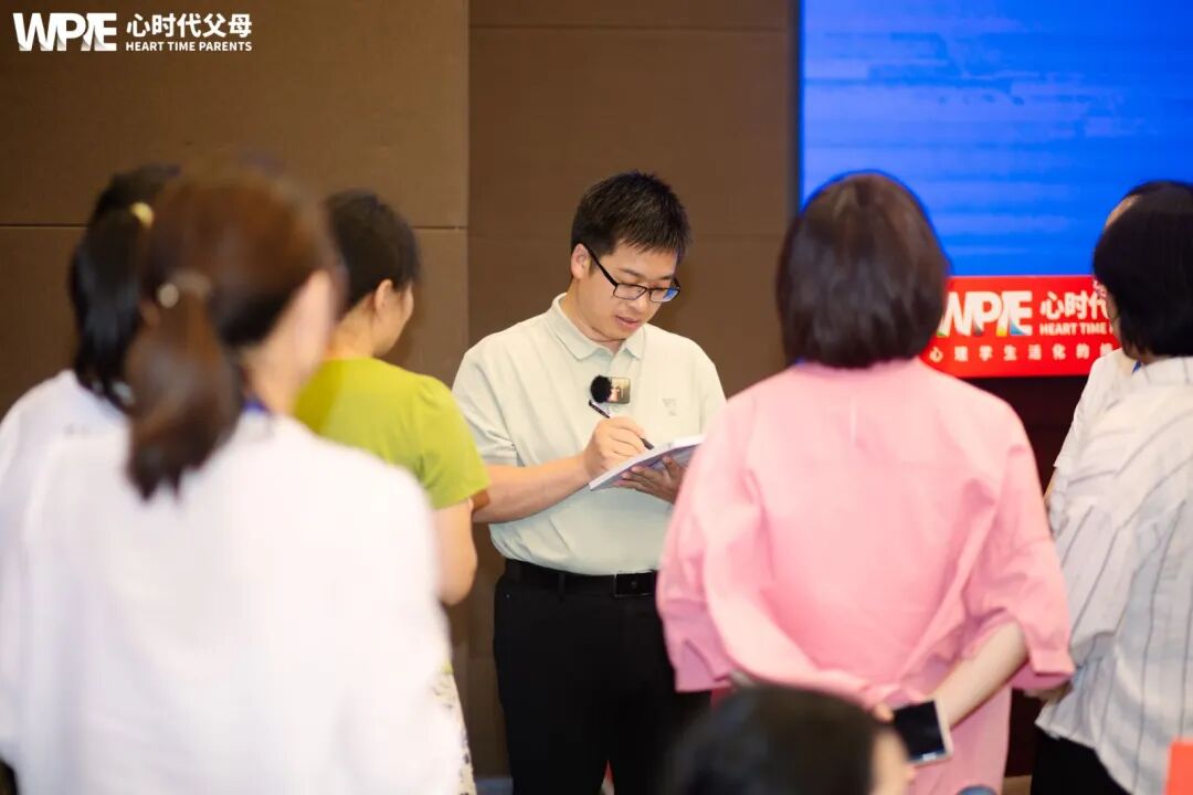 【海勇老师学习军师方案班 · 高级】要“美”的女儿杠上要“对”的老公，我该怎样做？