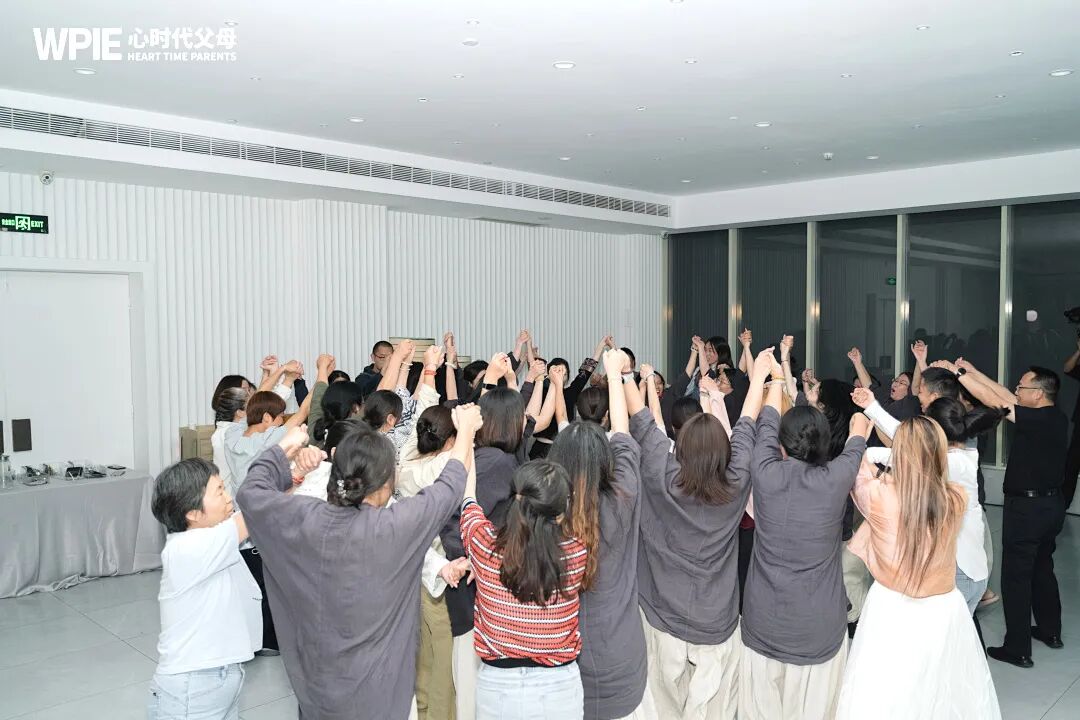 【重返校园之路——王克老师学员采访】当妈妈不再“围着孩子转”，社恐的女儿反而推开了门