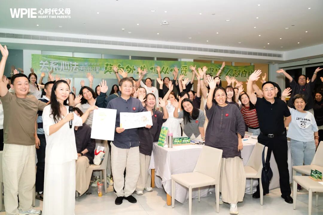 【重返校园之路——王克老师学员采访】当妈妈不再“围着孩子转”，社恐的女儿反而推开了门