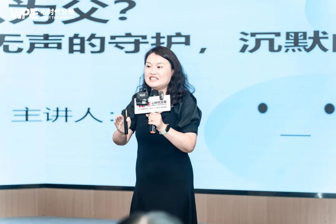 被“猪队友”气炸？定制你的家庭成长方案，让爱不再“争宠”