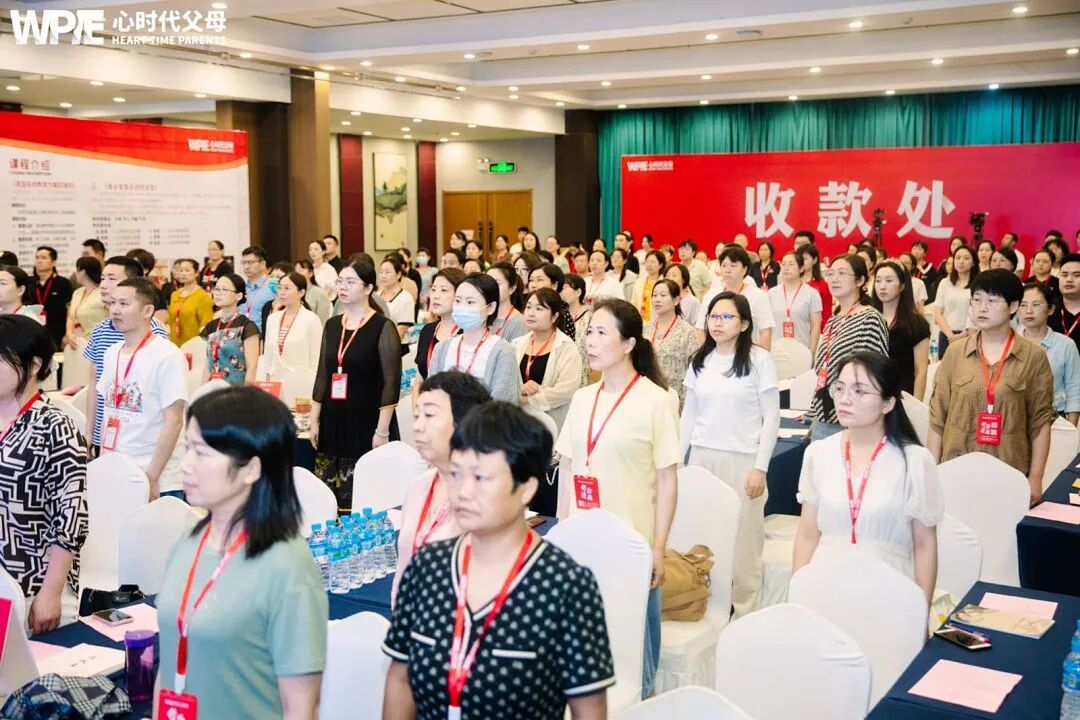 脚步丈量理念，灯光点亮心程：我眼中的王纪琼院长