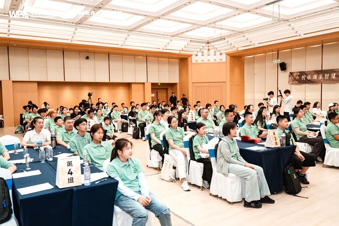 女儿休学1年，沉迷手机——纪琼院长：“别让‘多收1小时手机’的贪念，毁掉你与孩子仅存和好的可能性！”