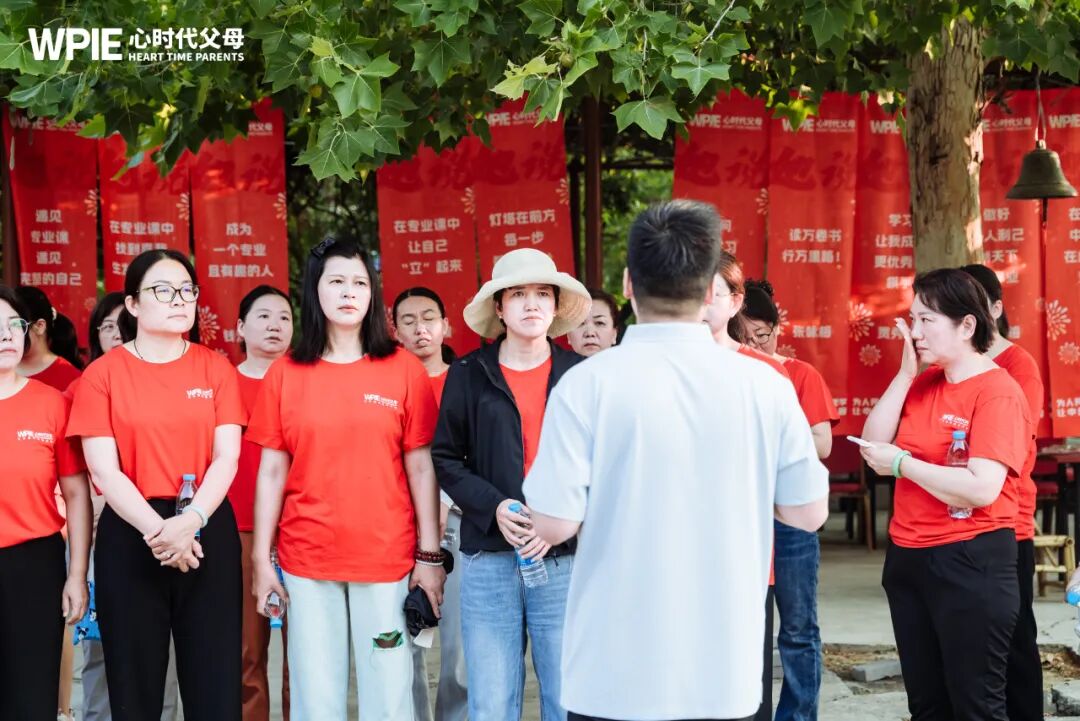 【海勇老师唤醒自驱力】“快点吃、快点走、快点写、快点睡......”你还在催促式教育孩子吗？这样只会毁掉他！