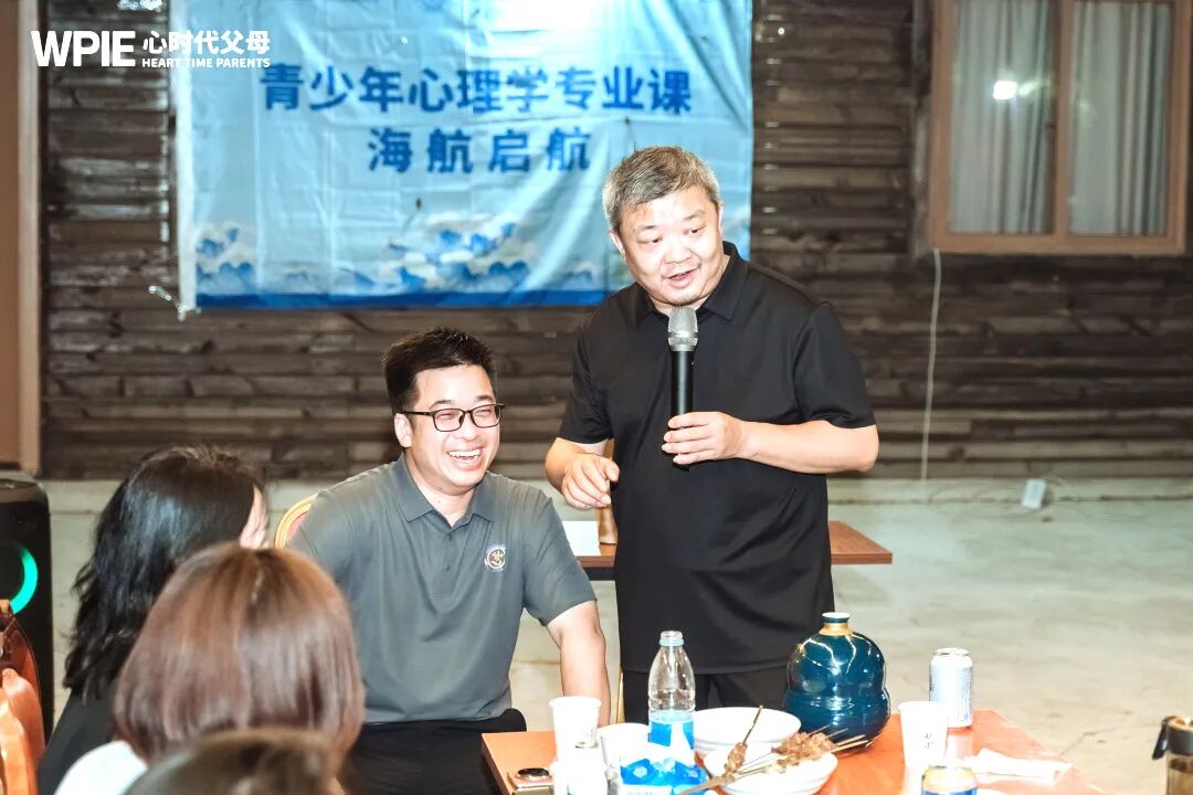 【海勇老师唤醒自驱力】“快点吃、快点走、快点写、快点睡......”你还在催促式教育孩子吗？这样只会毁掉他！