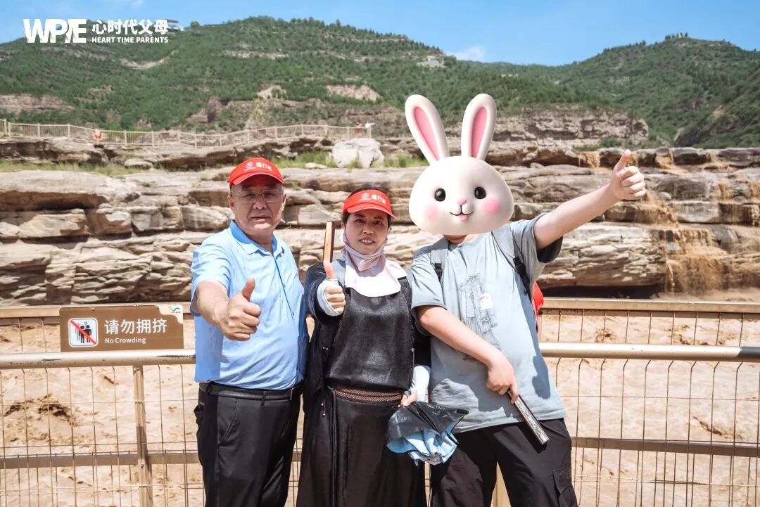 【咱们的故事】从建筑玻璃到心灵灯塔——邱松建老师：“陪孩子长大的路上，我也经历了第二次成长！”