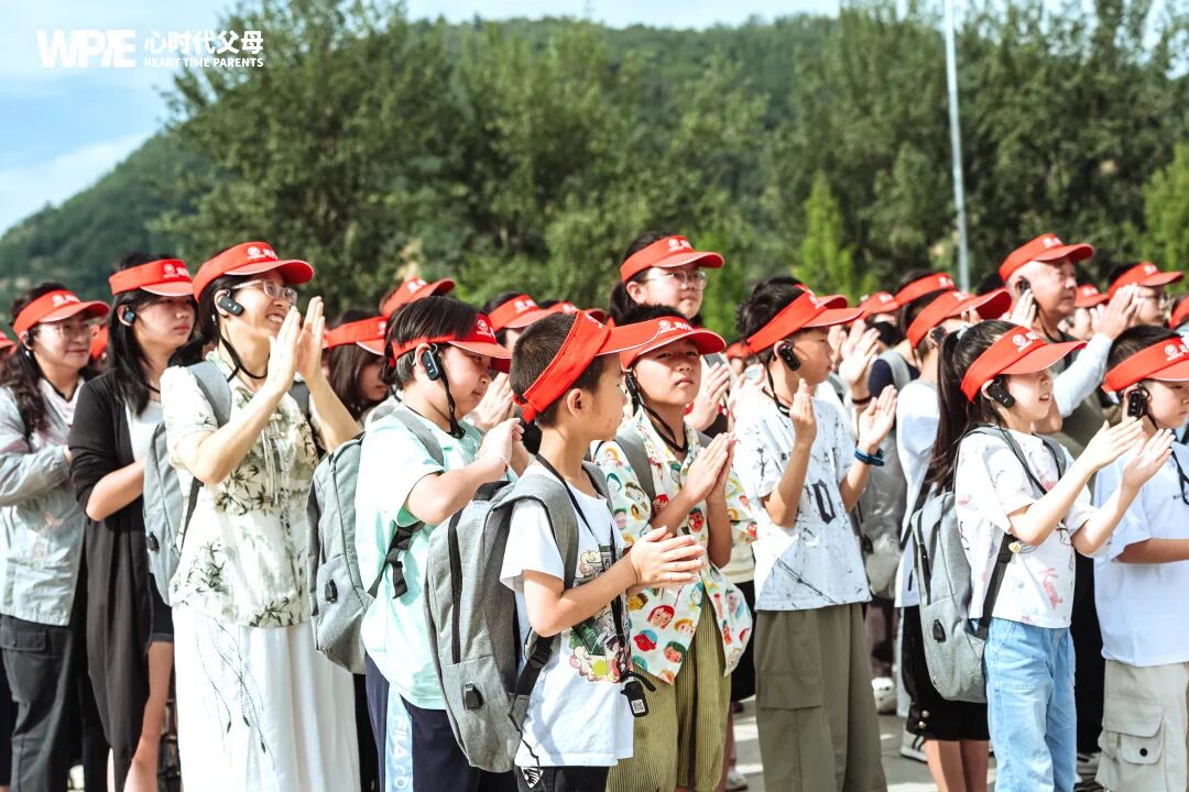 【咱们的故事】从建筑玻璃到心灵灯塔——邱松建老师：“陪孩子长大的路上，我也经历了第二次成长！”