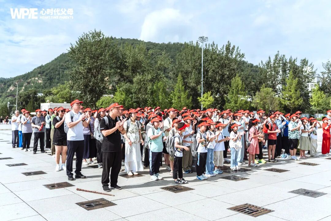 【咱们的故事】从建筑玻璃到心灵灯塔——邱松建老师：“陪孩子长大的路上，我也经历了第二次成长！”