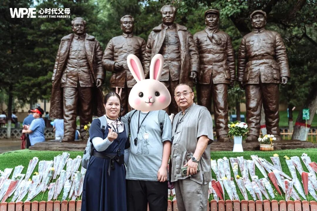 【咱们的故事】从建筑玻璃到心灵灯塔——邱松建老师：“陪孩子长大的路上，我也经历了第二次成长！”