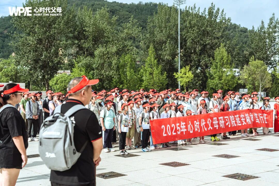 【咱们的故事】从建筑玻璃到心灵灯塔——邱松建老师：“陪孩子长大的路上，我也经历了第二次成长！”