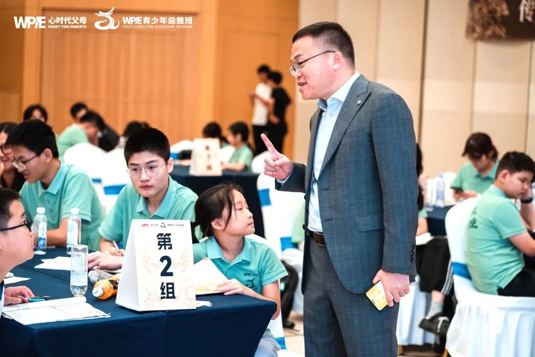 职场新人被老员工欺负，如何强势反击欺凌？