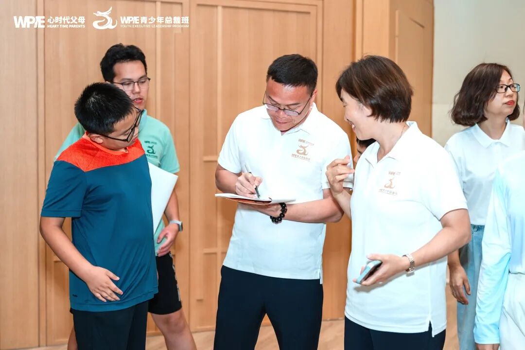 职场新人被老员工欺负，如何强势反击欺凌？