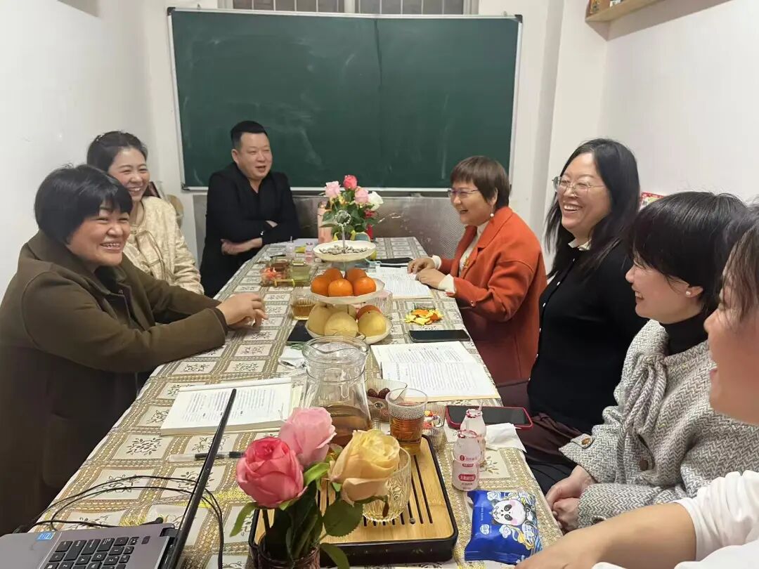 黑夜里的那盏灯：从互相伤害到夫妻同修！（一个学员的史记）