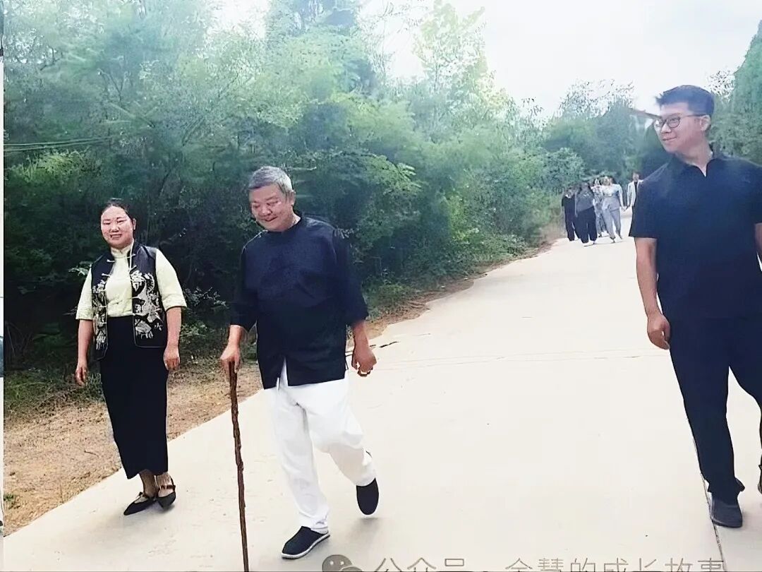 黑夜里的那盏灯：从互相伤害到夫妻同修！（一个学员的史记）