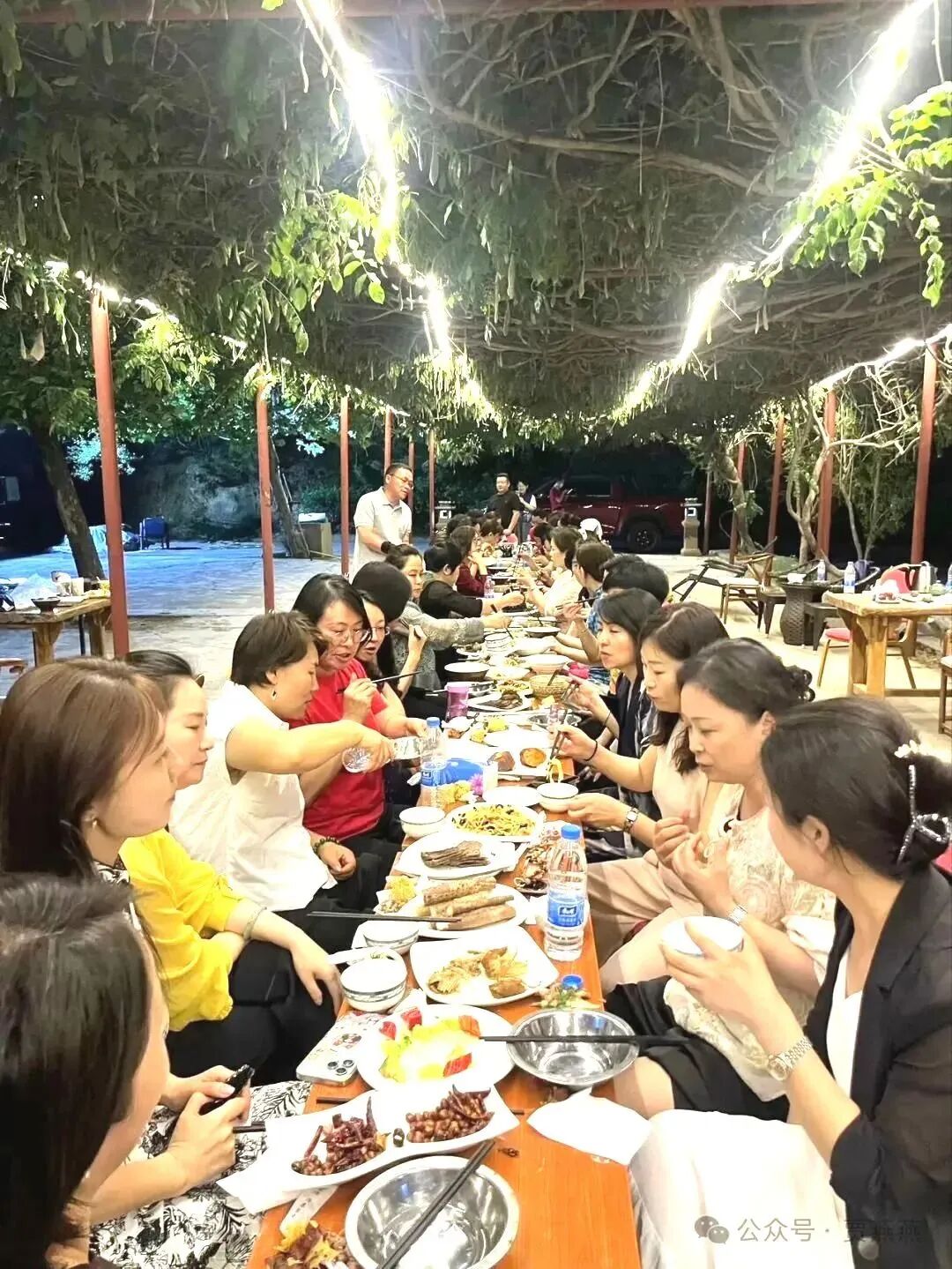 黑夜里的那盏灯：从互相伤害到夫妻同修！（一个学员的史记）