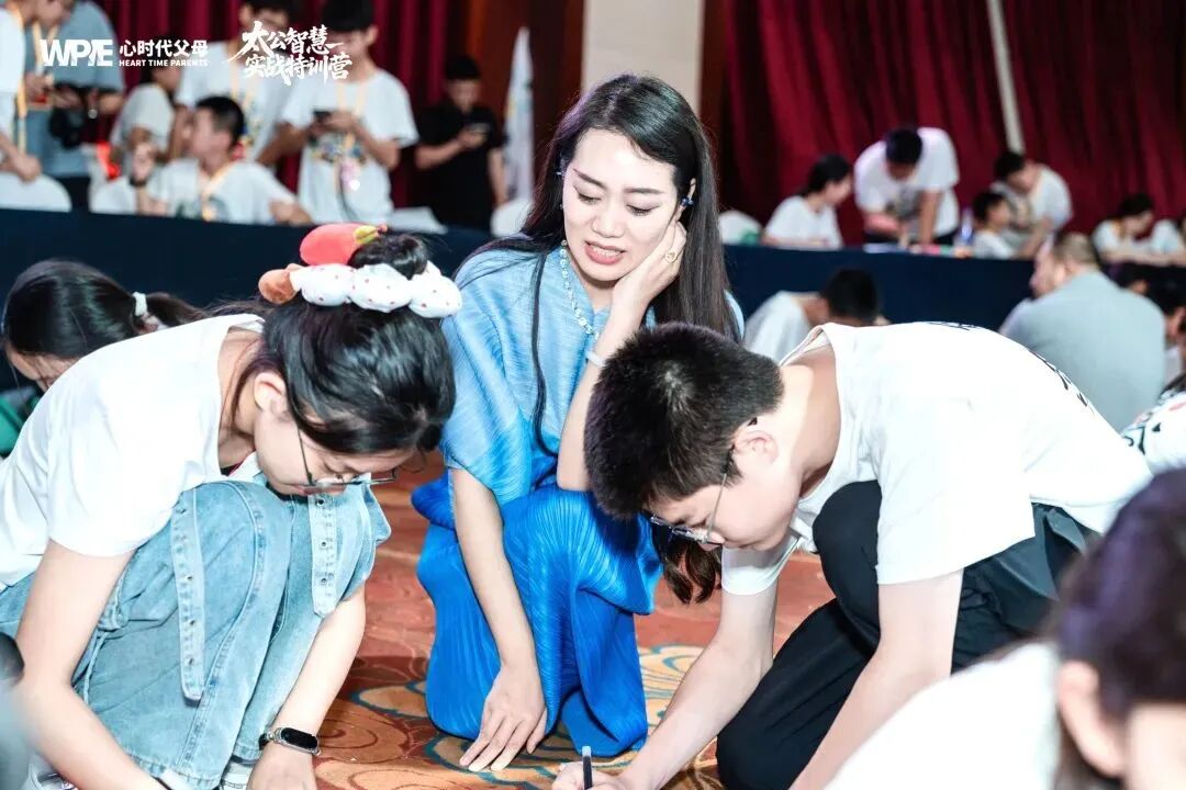 演说即能量：泳瑱老师用高手思维，教你如何在困境中涅槃重生