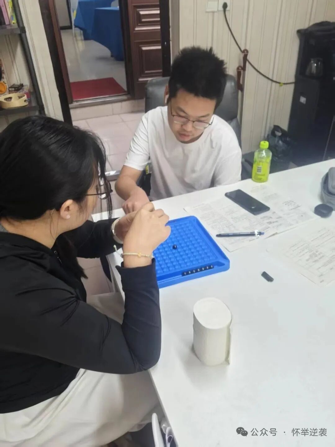 来自狮子王的喜讯（一）从“孤岛”到“桥梁”：16岁“小说家”小阳的破茧成蝶