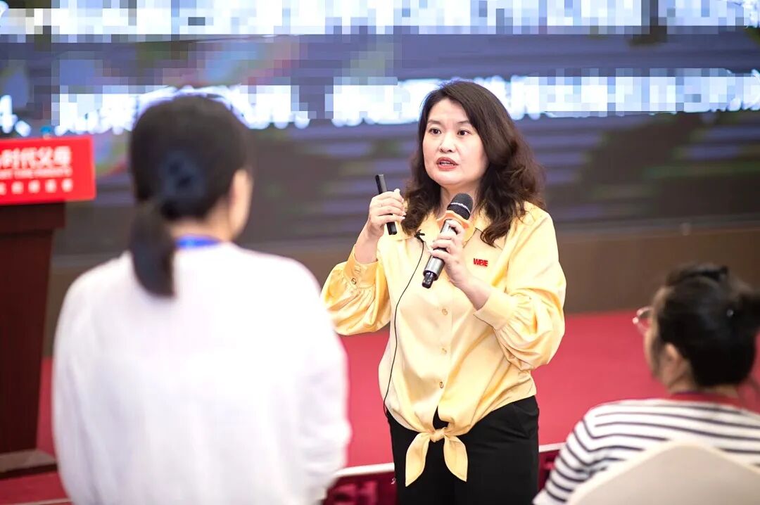 【女性力量高级班】婆媳矛盾层出不穷？——文聪老师：“把婆婆当亲妈，你会输；把婆婆当客户，你会赢！”