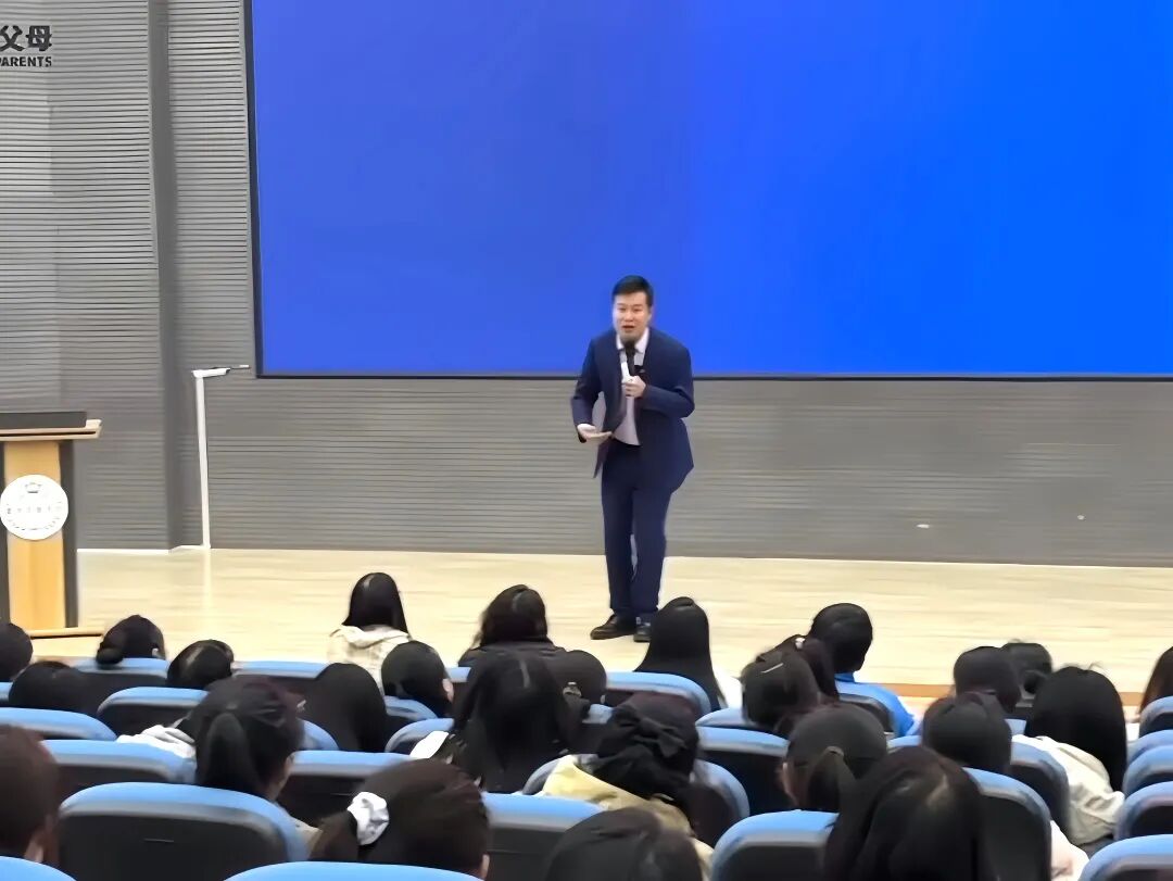 情绪也会“传染”？小心别让“踢猫效应”毁掉你的家庭！