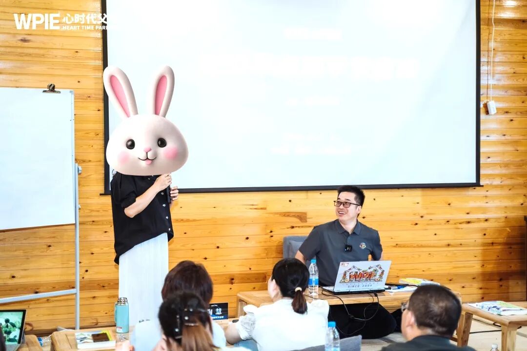 【海勇老师专业课】为什么做了那么多，却依然感觉自己毫无价值？